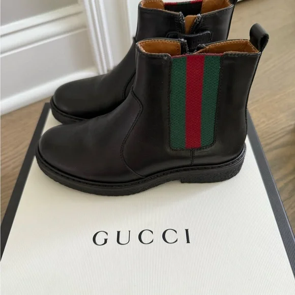 Gucci Kids Black Leather Boots with Green and Red Stripes - Picture 2 of 6